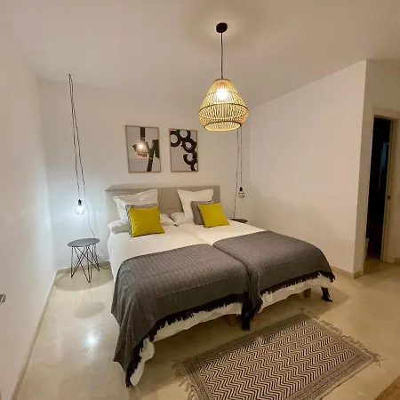 Guadalmina Beach Holidays Apartment, Lägenhet
